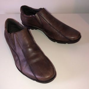 Brown dress shoes